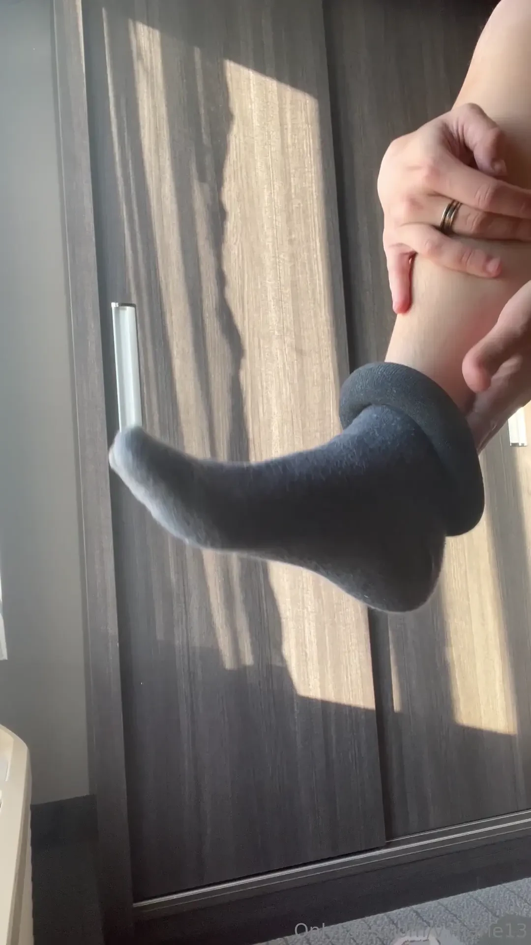 Happy hump day enjoy more of my bottom half 
