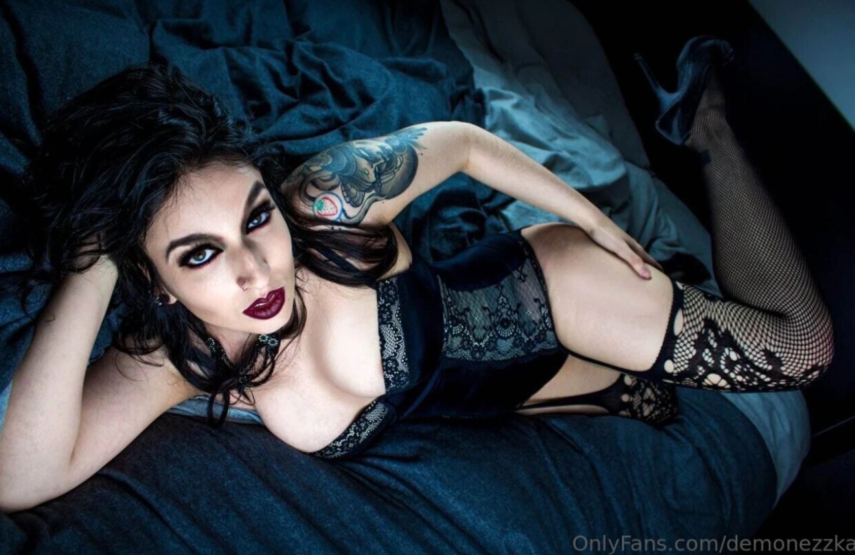 Lingerie contest 3 1 saramills631 2 bombshell0034free 3 bonnielouu 4 part 5 