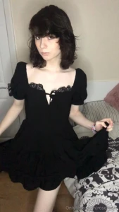 Do i look better with or without true dress part 1