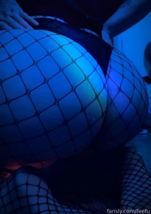 U like a big booty in fishnets don t u bigass lewdtuber vtuber