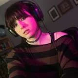 zoeybuttons