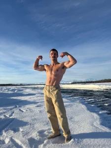 Dad just got back from alaska sent out some new videos i couldn t