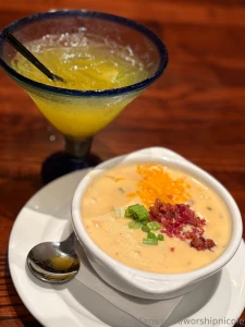 Reimburse my mango margarita amp i ll send you a lil surpriseeee