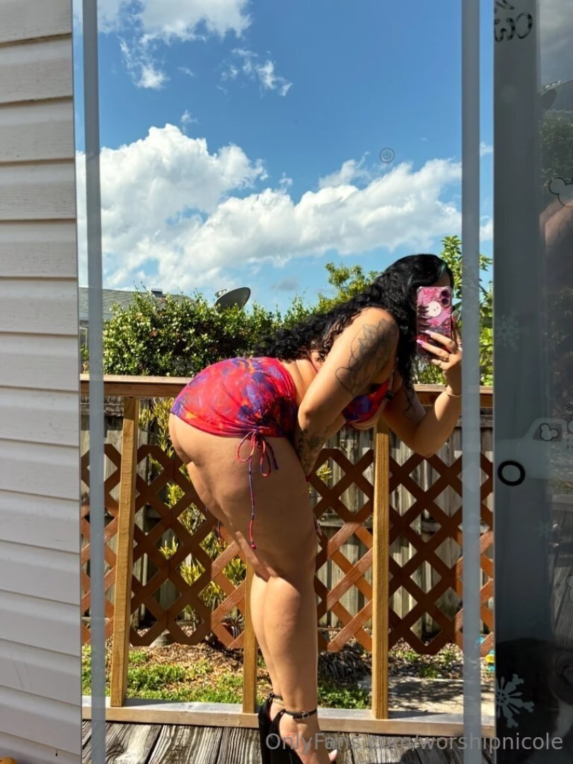 Mommy got a new mirror she wanted to show off send a lil tip for a part 3 