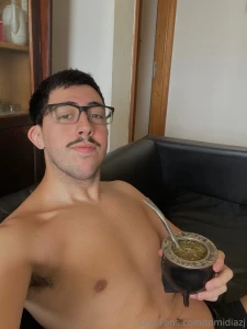 Come here so i can explain you how to blow the mate you can choose part 1