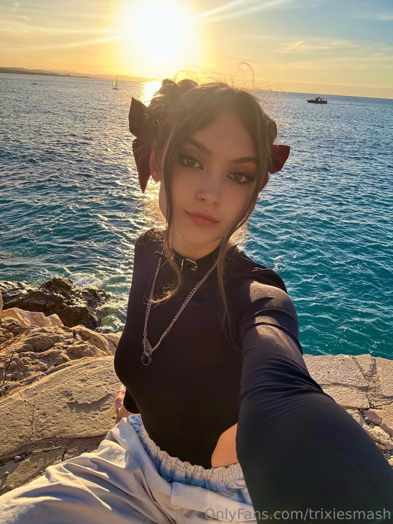 Oday i m dressed just for you and i m in a very playful mood ome on 