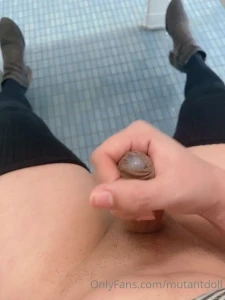 After edging 4 times who wants to slurp it all off me
