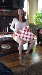 Happy birthday chris and happy early valentines day also i know we