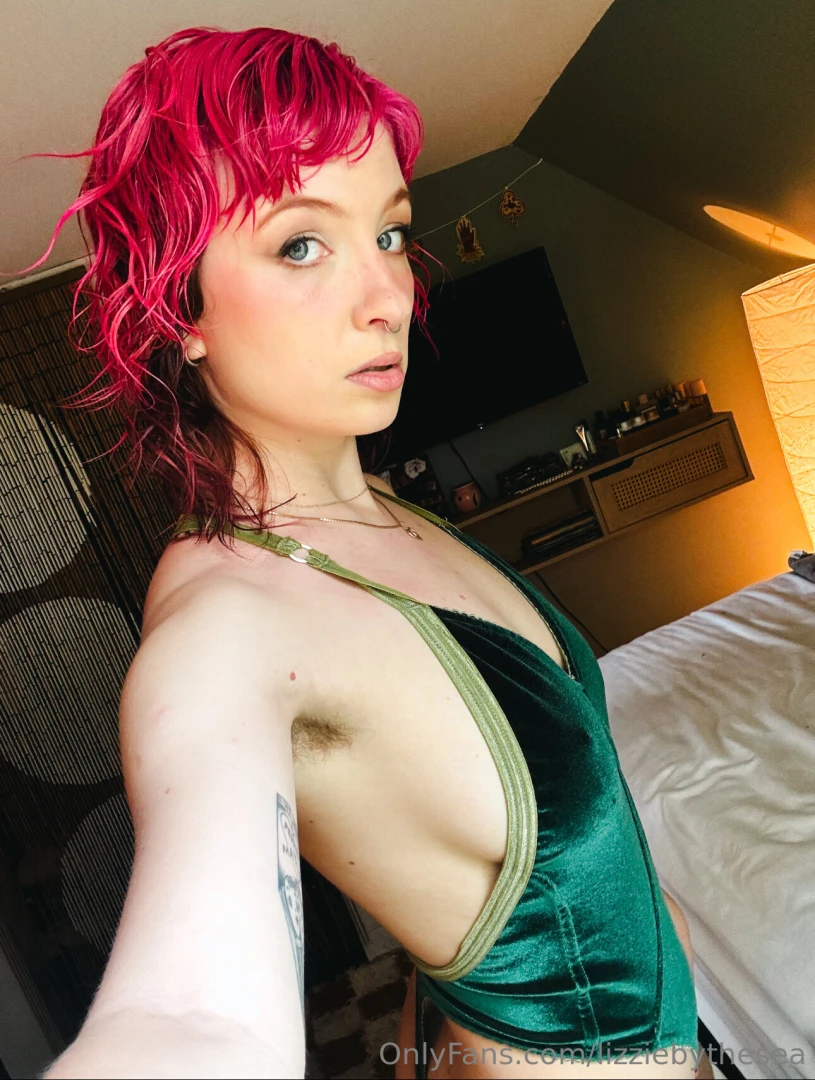 Lizziebythesea part 2 