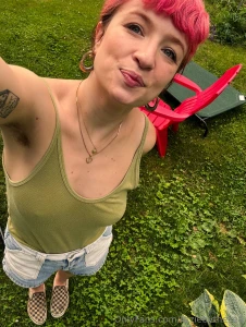 Casual it s hot as f ootd and sotd is a perfume sample i just got that