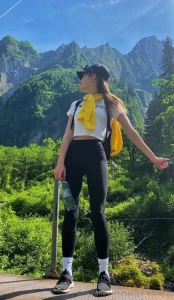 Who would ve thought i d willingly hike up a mountain at 7am but the