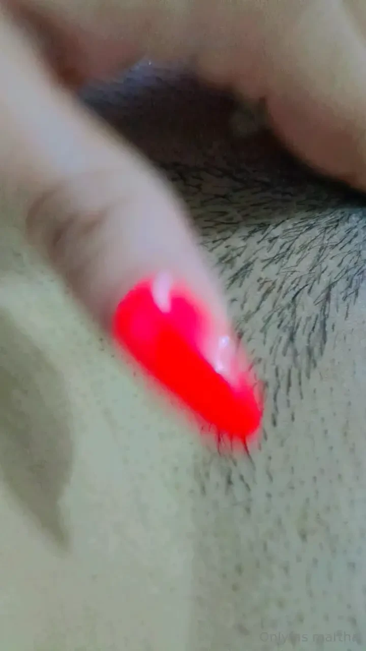 Buenos d as quien me ayuda con su verga a despertar rico 