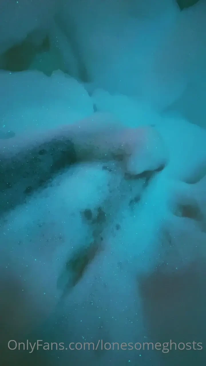 I hope your holiday weekend is just as relaxing as my bubble bath 