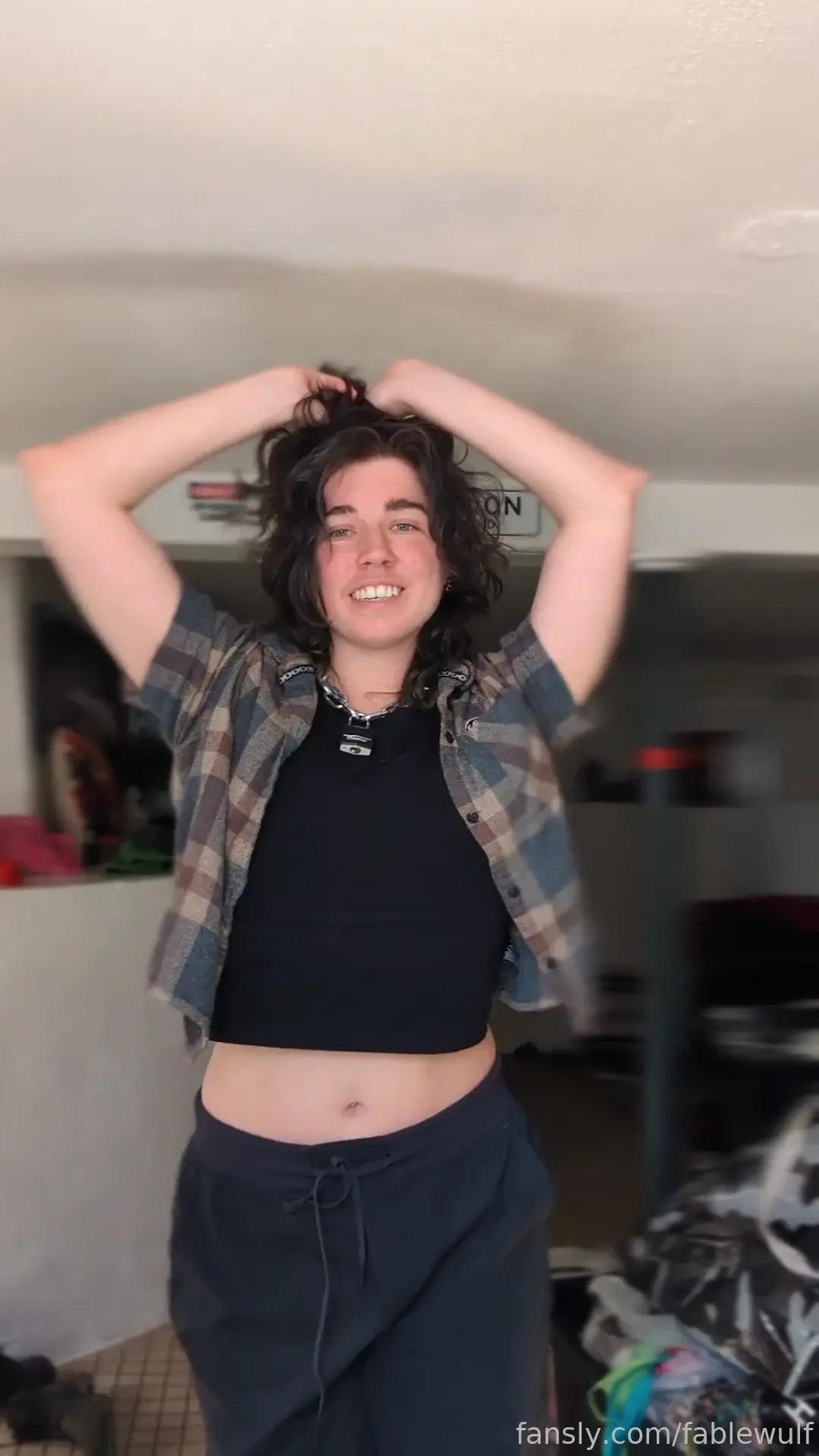 Just a little butt shake in the beautiful daylight before i gotta 