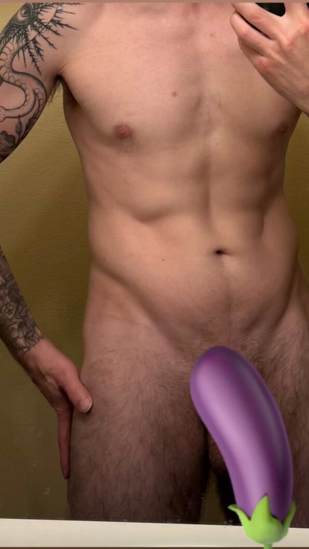 Hey i m fungai snowbum a passionate adult performer content creator 