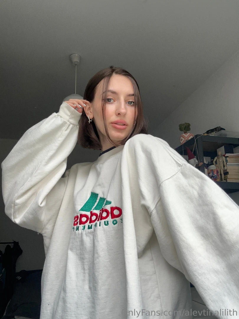 Creating hot aesthetic content for true connoisseurs ready to see more 