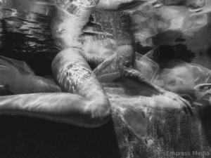 Tip this post if you want a explicit version of this posted