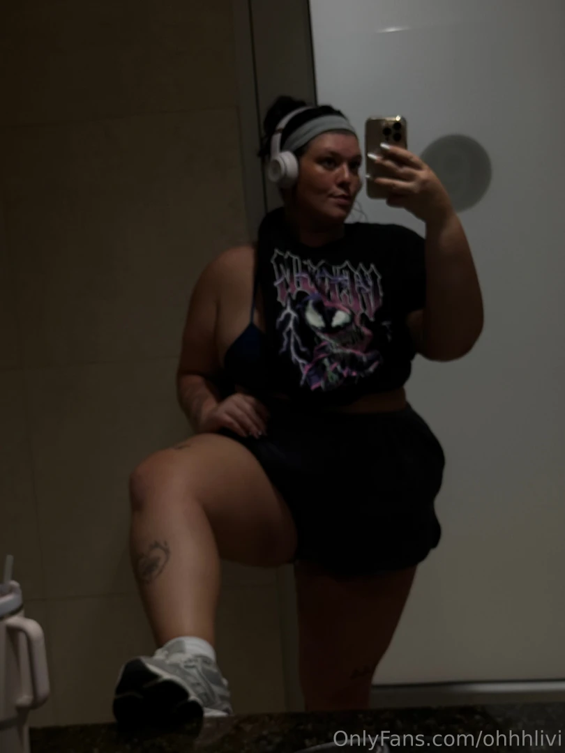 Hit a sexy lil workout today part 6 