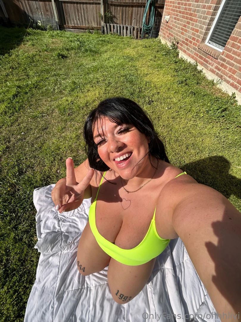 I think green is my favorite color lately part 2 