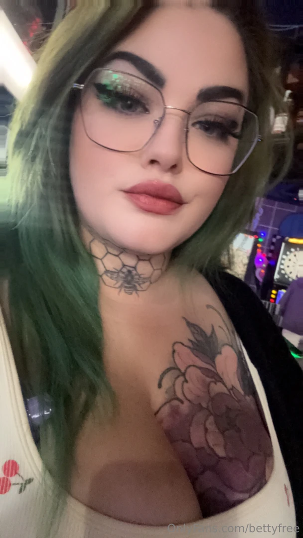 Bbw tatted alt cutie midwest tatted emo bitch solo and couples content part 6 