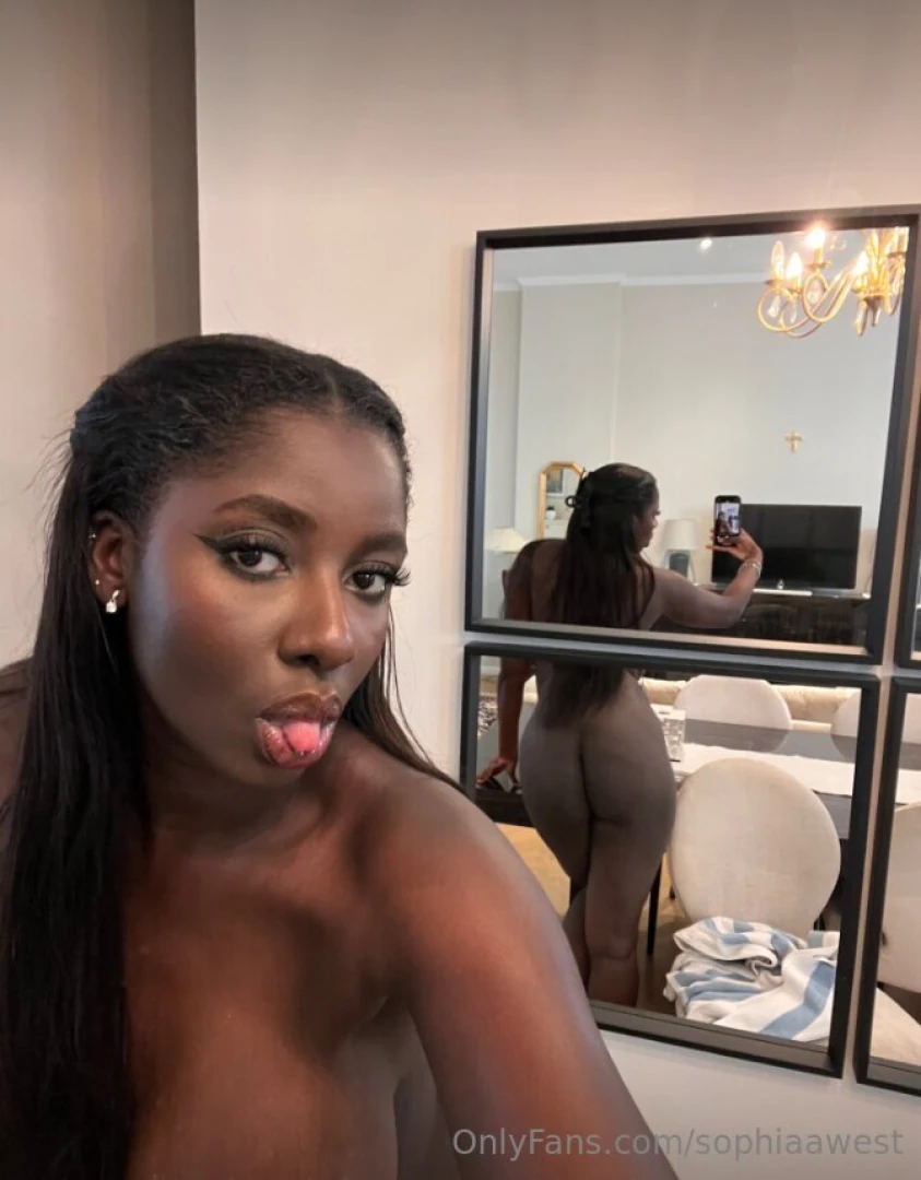 Actually i very rarely only take mirror pics but when i see an angle 