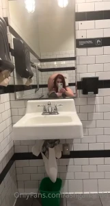 Some potty content