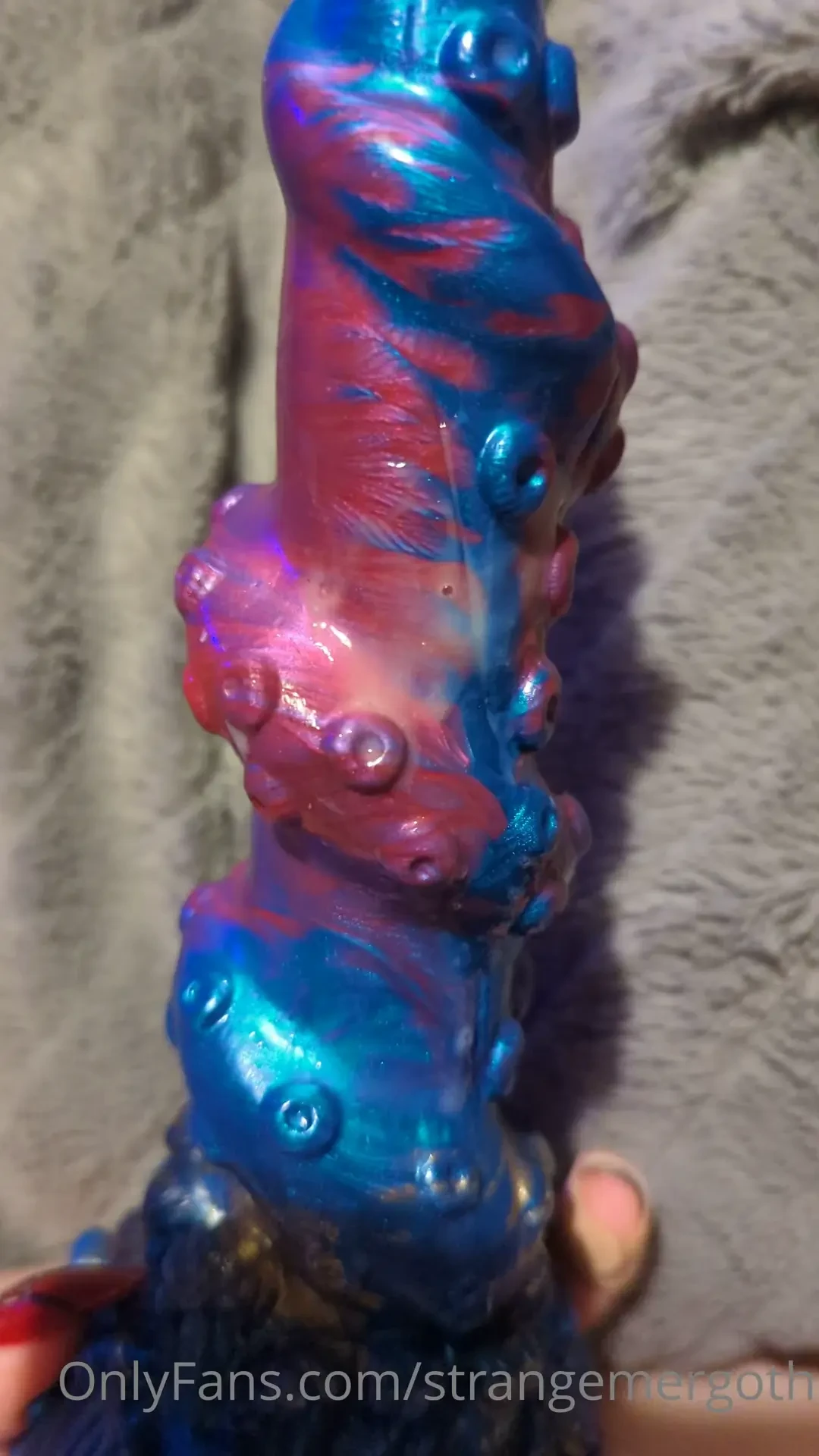 My new toy made me so fucking creamy omg 