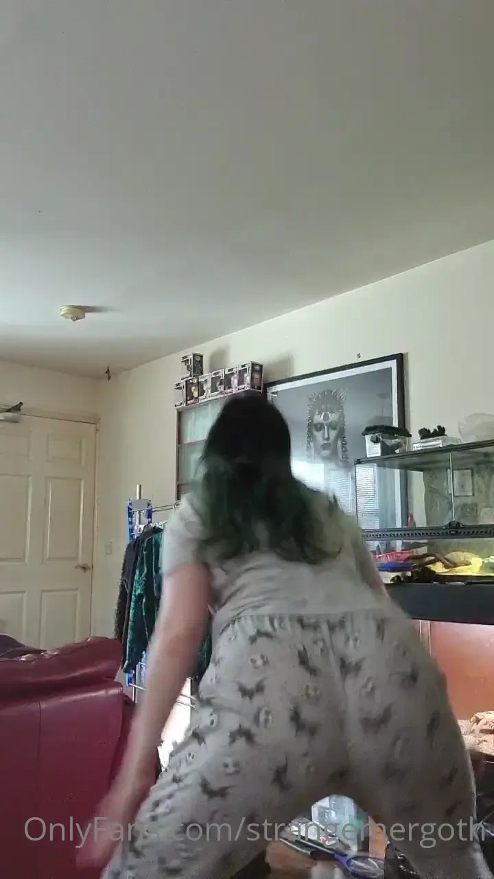 This is how i clean my house one muted for some reason 