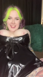 Come here i want you eating my pussy