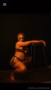 Womp womp she likes you