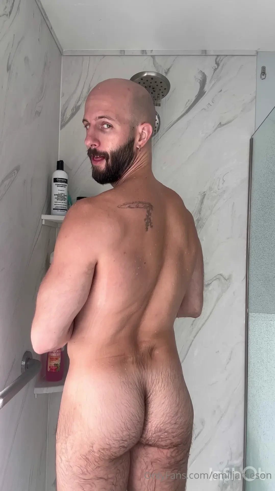 Just a little impromptu shower session to start the month off right 