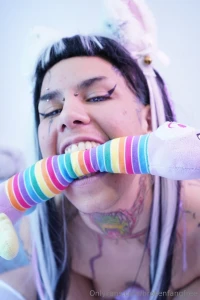 This kitty bites part 1