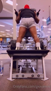 I can see my hole can u