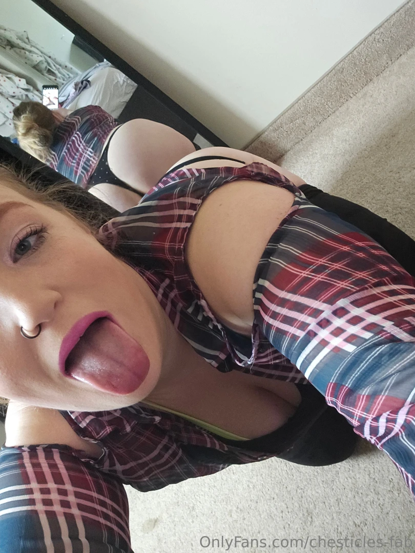 It s my birthday to celebrate dm me birthday and you ll get a present 