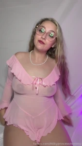 Housewife vibes sheer boobs milf curvy
