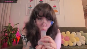 Sucking and anal babes