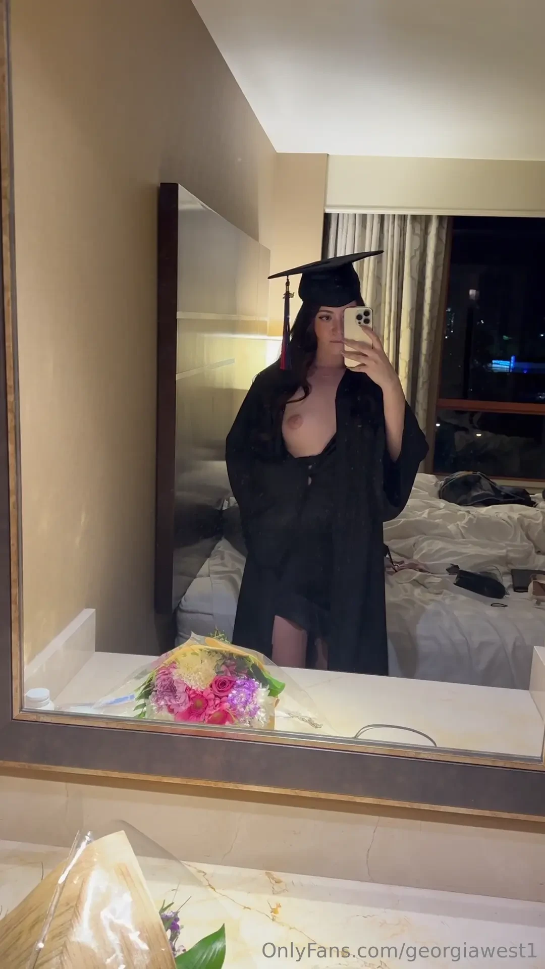 Swipe for a little graduation surprise 