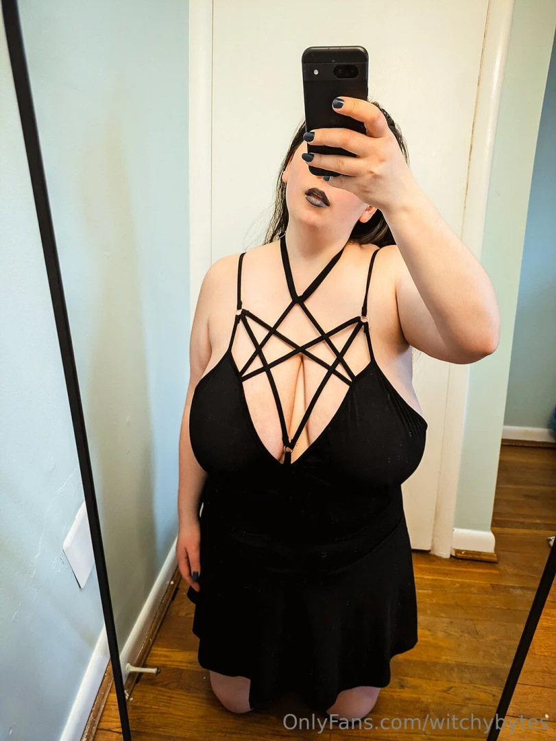 Just having some more fun on my knees 