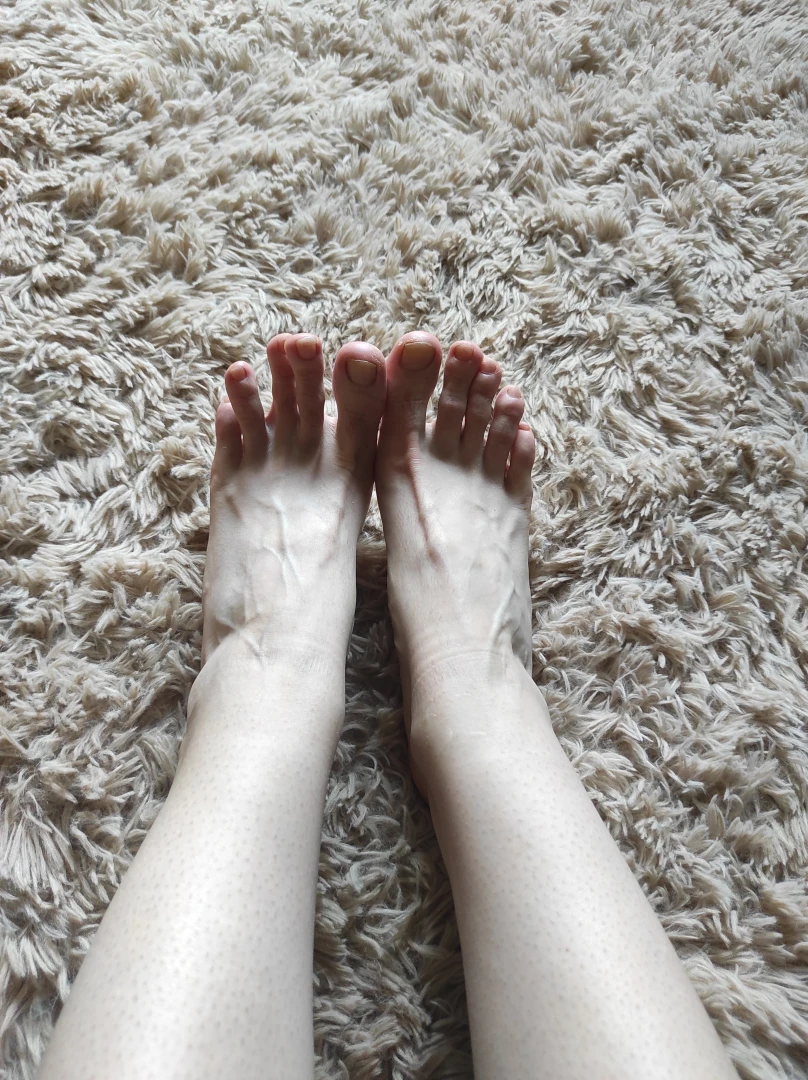 Happy soles happy toes 