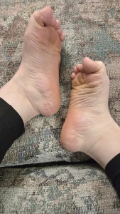 Thick beautiful soles available for customs