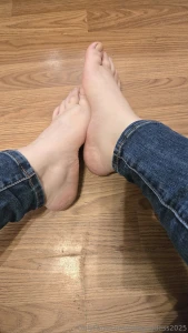 Some cute feet pics i took today let me know if you d like any customs part 2