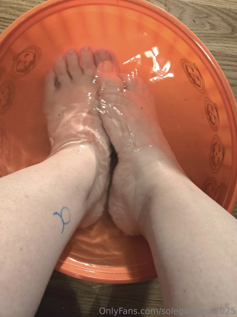 Mmm a nice foot soak is so relaxing part 3 