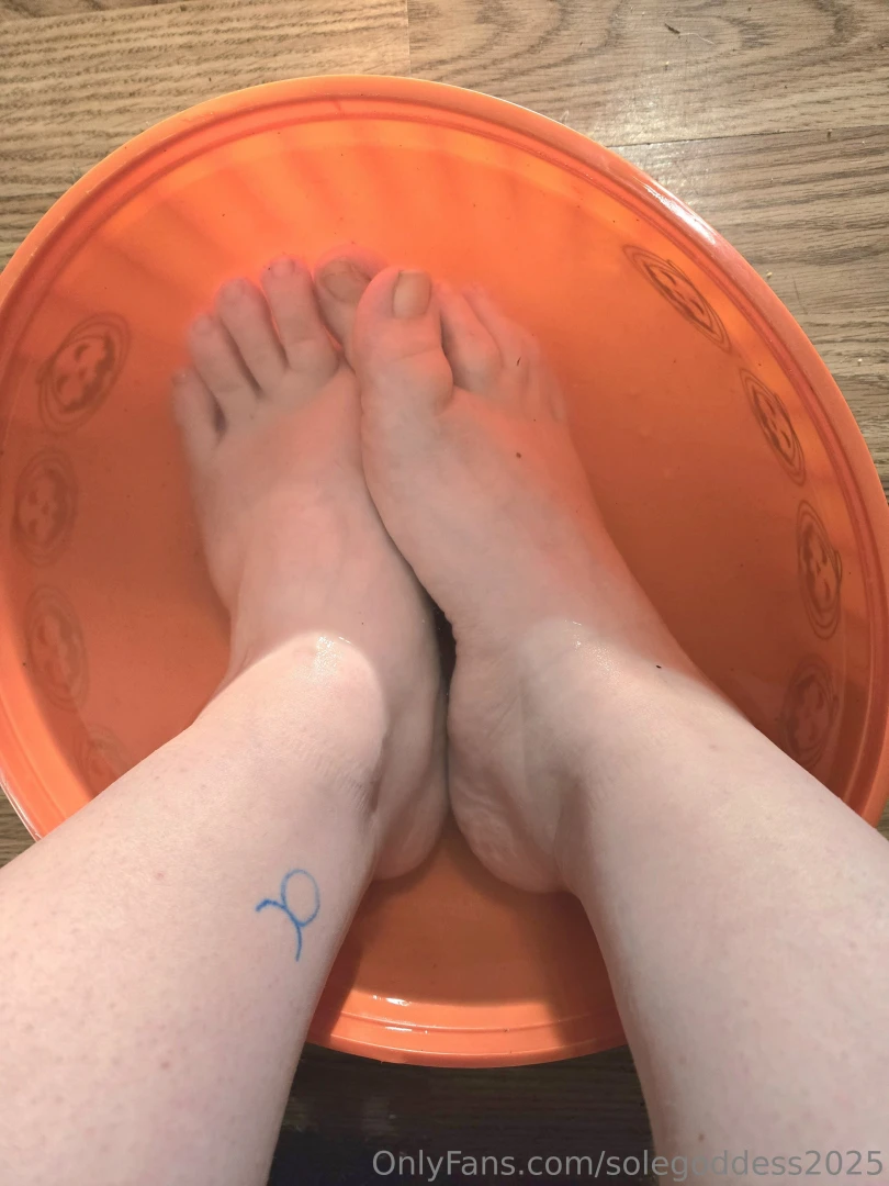 Mmm a nice foot soak is so relaxing part 2 