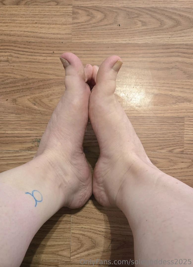 Ugh my feet are so thick and lickable part 3 