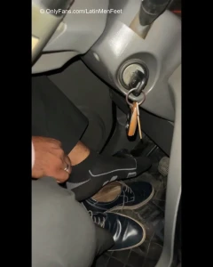 Hunting feet sweaty taxi driver foot sniffing and worship for first