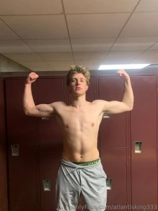 Lol lil throwback to freshman year of college