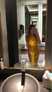 Golden hour - and i m all in yellow the elegant dress hugs every line
