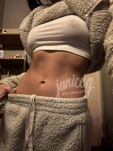 Can i come over and take selfies in your bathroom part 2