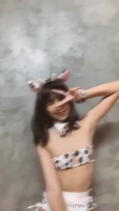Im trying to be a cow subscribe for more