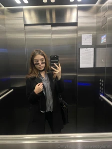 Do u like my outfit a rocker but fancy girrrrl part 1